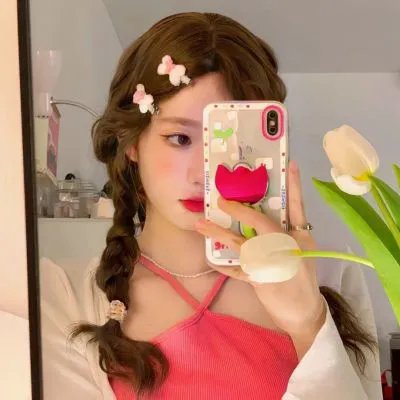 全家偷听反派心声，我负责篡改